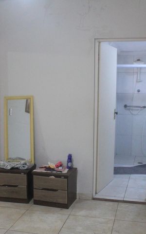 Casa à venda com 300m², 2 quartos e 9 vagasSuíte