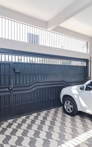 Casa à venda com 120m², 3 quartos e 2 vagasGaragem