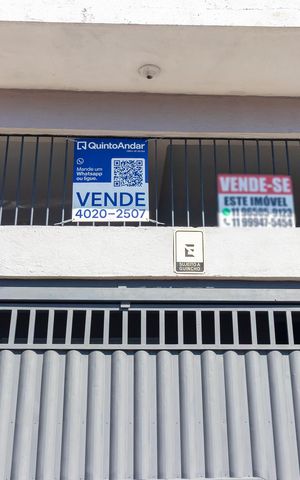 Casa à venda com 120m², 3 quartos e 2 vagasFachada