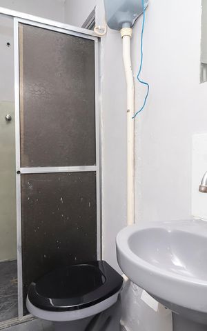 Casa à venda com 120m², 3 quartos e 2 vagasCasa 2 - Banheiro