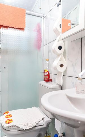 Casa à venda com 120m², 3 quartos e 2 vagasCasa 1 - Banheiro Social