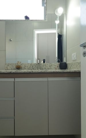 Casa à venda com 250m², 4 quartos e 2 vagasBanheiro da Suíte 2