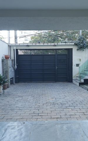 Casa à venda com 250m², 4 quartos e 2 vagasGaragem