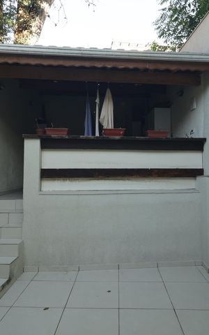 Casa à venda com 250m², 4 quartos e 2 vagasQuintal/Área de Serviço