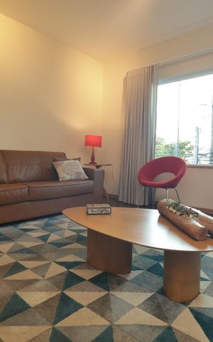 Casa à venda com 250m², 4 quartos e 2 vagasSala
