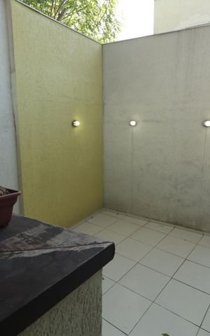 Casa à venda com 250m², 4 quartos e 2 vagasQuintal/Área de Serviço