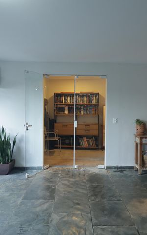 Casa à venda com 250m², 4 quartos e 2 vagasGaragem