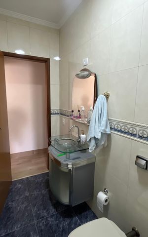 Casa para alugar com 360m², 5 quartos e 2 vagasBanheiro