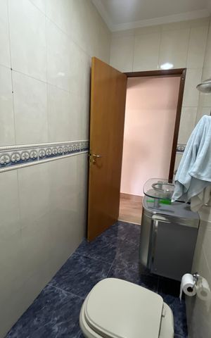 Casa para alugar com 360m², 5 quartos e 2 vagasBanheiro