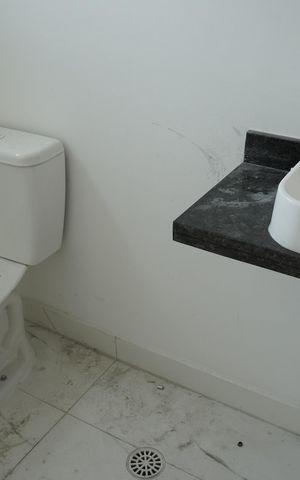 Casa de condomínio à venda com 130m², 3 quartos e 2 vagasLavabo