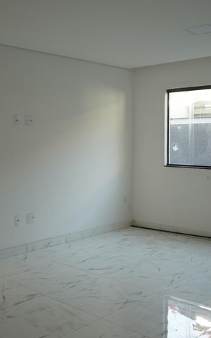 Casa de condomínio à venda com 130m², 3 quartos e 2 vagasSala