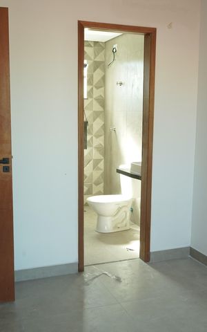 Casa de condomínio à venda com 130m², 3 quartos e 2 vagassuite