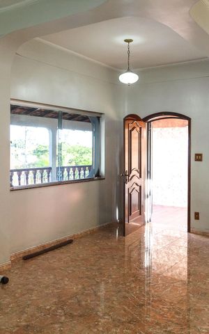 Casa para alugar com 371m², 4 quartos e 4 vagasSala