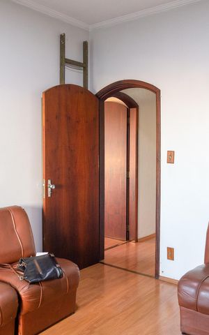 Casa para alugar com 371m², 4 quartos e 4 vagassala 2