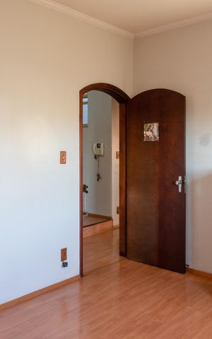 Casa para alugar com 371m², 4 quartos e 4 vagasQuarto 2