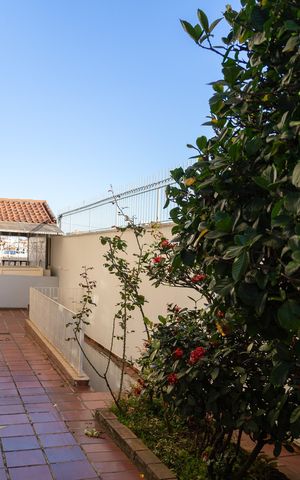Casa para alugar com 371m², 4 quartos e 4 vagasCorredor externo