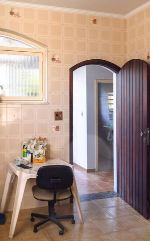 Casa para alugar com 371m², 4 quartos e 4 vagasCozinha