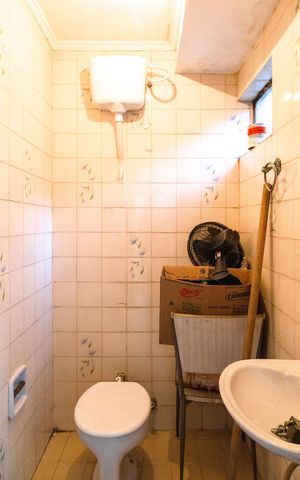 Casa para alugar com 371m², 4 quartos e 4 vagasGaragem - banheiro