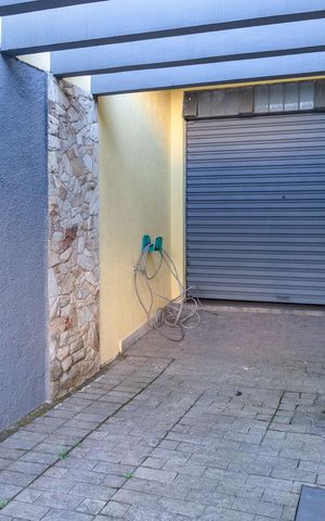 Casa para alugar com 371m², 4 quartos e 4 vagasGaragem