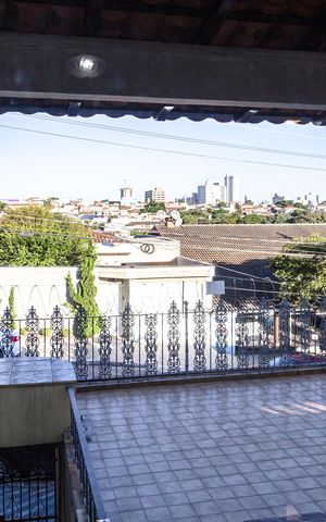 Casa para alugar com 371m², 4 quartos e 4 vagasSala - vista