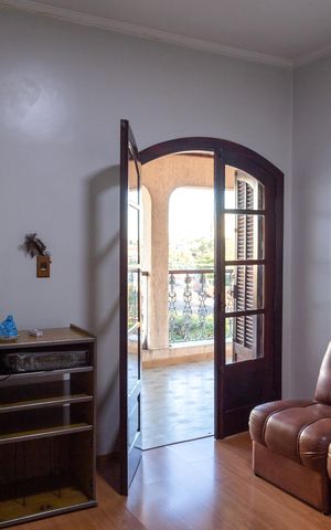 Casa para alugar com 371m², 4 quartos e 4 vagassala 2