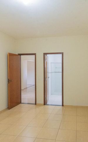 Casa à venda com 300m², 2 quartos e 6 vagas Casa à venda com 300m², 2 quartos e 6 vagasQuarto Suíte