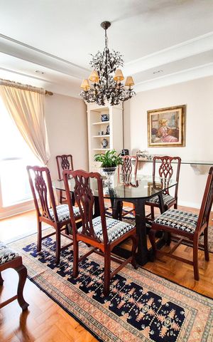 Apartamento à venda com 257m², 3 quartos e 2 vagas Apartamento à venda com 257m², 3 quartos e 2 vagasSala de Jantar