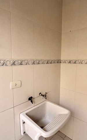 Casa para alugar com 71m², 2 quartos e 1 vaga Casa para alugar com 71m², 2 quartos e 1 vagaÁrea de Serviço