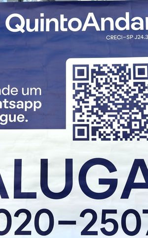 Casa para alugar com 71m², 2 quartos e 1 vaga Casa para alugar com 71m², 2 quartos e 1 vagaFachada