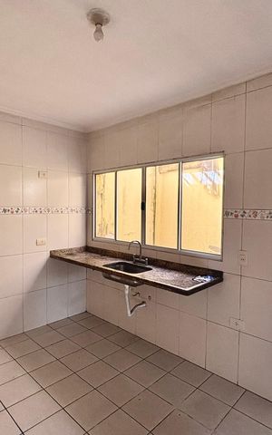 Casa para alugar com 71m², 2 quartos e 1 vaga Casa para alugar com 71m², 2 quartos e 1 vagaCozinha