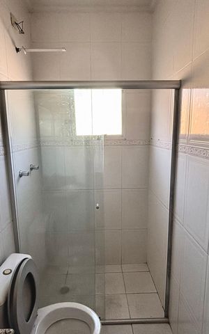Casa para alugar com 71m², 2 quartos e 1 vaga Casa para alugar com 71m², 2 quartos e 1 vagaBanheiro da Suíte 2