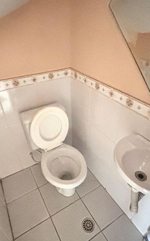 Casa para alugar com 71m², 2 quartos e 1 vaga Casa para alugar com 71m², 2 quartos e 1 vagaBanheiro 1