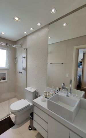 Casa à venda com 300m², 4 quartos e 6 vagas