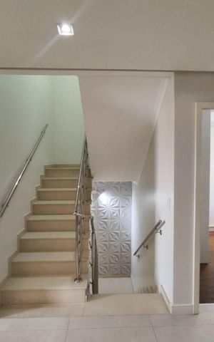 Casa à venda com 300m², 4 quartos e 6 vagas