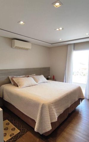 Casa à venda com 300m², 4 quartos e 6 vagas