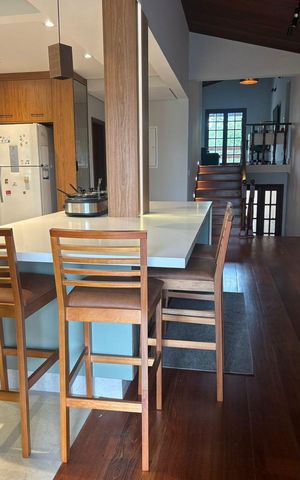 Casa de condomínio à venda com 500m², 4 quartos e 4 vagas Casa de condomínio à venda com 500m², 4 quartos e 4 vagasSala de Jantar