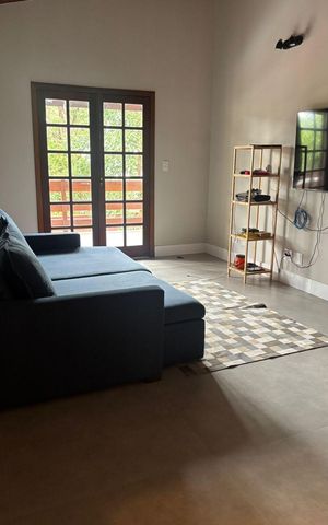 Casa de condomínio à venda com 500m², 4 quartos e 4 vagas Casa de condomínio à venda com 500m², 4 quartos e 4 vagasSala