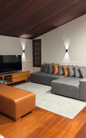Casa de condomínio à venda com 500m², 4 quartos e 4 vagas Casa de condomínio à venda com 500m², 4 quartos e 4 vagasSala
