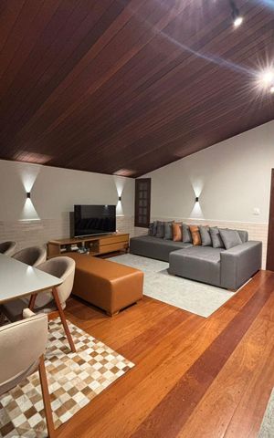 Casa de condomínio à venda com 500m², 4 quartos e 4 vagas Casa de condomínio à venda com 500m², 4 quartos e 4 vagasSala
