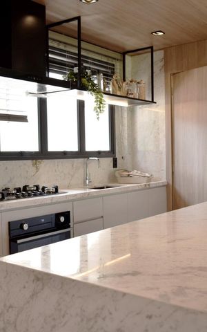 Apartamento à venda com 158m², 2 quartos e 2 vagasCozinha