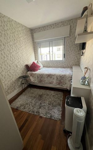 Apartamento à venda com 195m², 3 quartos e 3 vagas Apartamento à venda com 195m², 3 quartos e 3 vagasQuarto