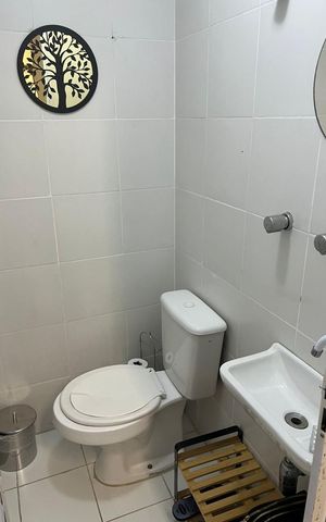 Apartamento à venda com 195m², 3 quartos e 3 vagas Apartamento à venda com 195m², 3 quartos e 3 vagasBanheiro