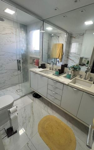 Apartamento à venda com 195m², 3 quartos e 3 vagas Apartamento à venda com 195m², 3 quartos e 3 vagasBanheiro