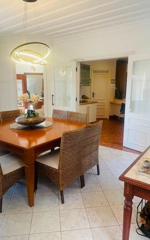 Casa de condomínio à venda com 560m², 5 quartos e 4 vagasSala de Jantar