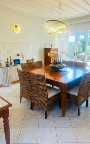 Casa de condomínio à venda com 560m², 5 quartos e 4 vagasSala de Jantar