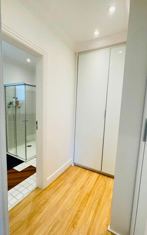 Casa de condomínio à venda com 560m², 5 quartos e 4 vagasBanheiro suíte 3