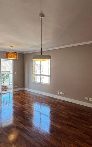 Apartamento à venda com 130m², 3 quartos e 3 vagas Apartamento à venda com 130m², 3 quartos e 3 vagasSala