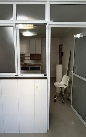 Apartamento à venda com 130m², 3 quartos e 3 vagas Apartamento à venda com 130m², 3 quartos e 3 vagasÁrea de Serviço