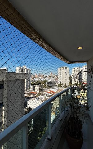 Apartamento à venda com 130m², 3 quartos e 3 vagas Apartamento à venda com 130m², 3 quartos e 3 vagasVaranda
