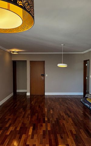 Apartamento à venda com 130m², 3 quartos e 3 vagas Apartamento à venda com 130m², 3 quartos e 3 vagasSala
